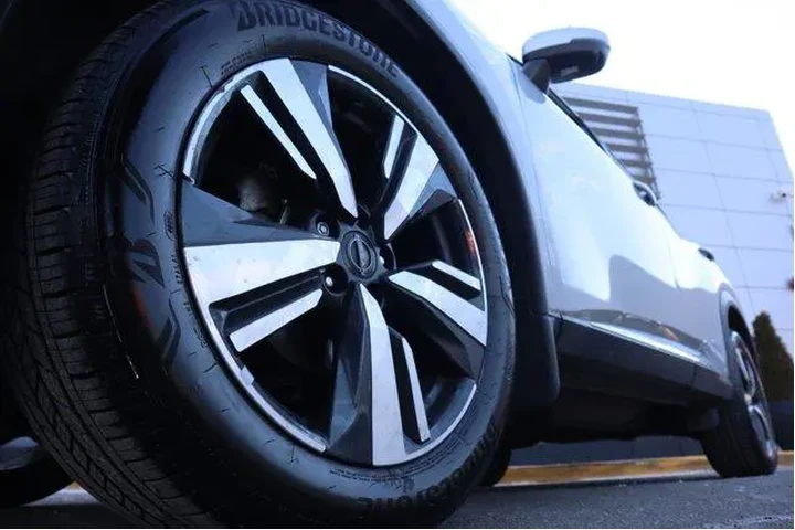 $23687 : Nissan Rogue 2023 AWD SL 4dr image 9