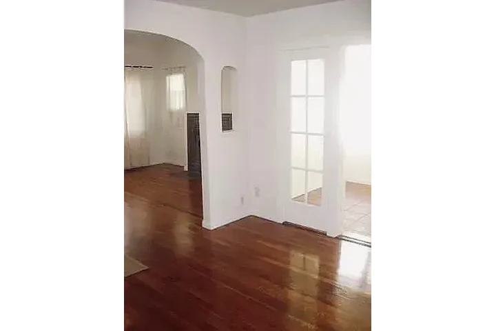 $1275 : Pasadena Rental image 2