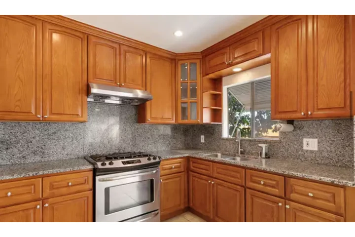 $3995 : 606 South St, Glendale, CA 912 image 6