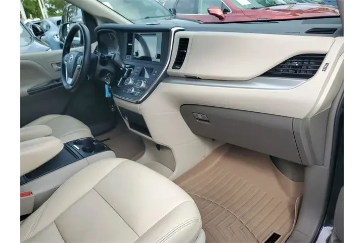 $11990 : Toyota Sienna 2015 LE 7-Pass image 10