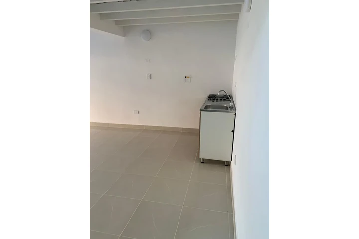 $2500000 : Alquilo bodega/local comercial image 4