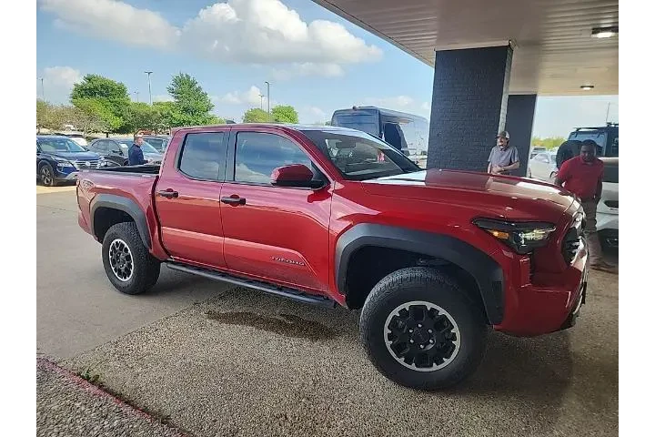 $39182 : Toyota Tacoma 2025 4x4 SR5 4 image 9