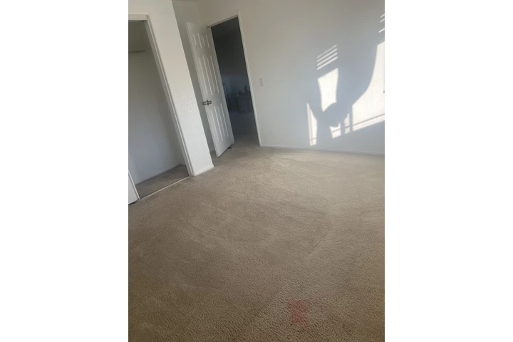 $850 : Cuarto en Renta image 2