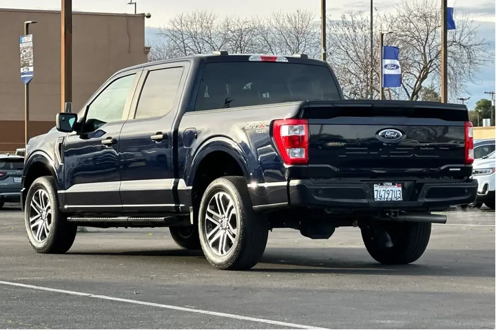 $37759 : Ford F-150 2023 4x4 XL 4dr S image 6