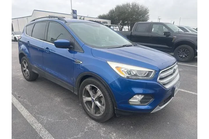 $9298 : Ford Escape 2017 SE 4dr SUV image 4