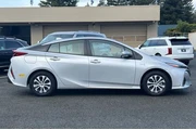 $26690 : Toyota Prius Prime 2022 LE 4 thumbnail