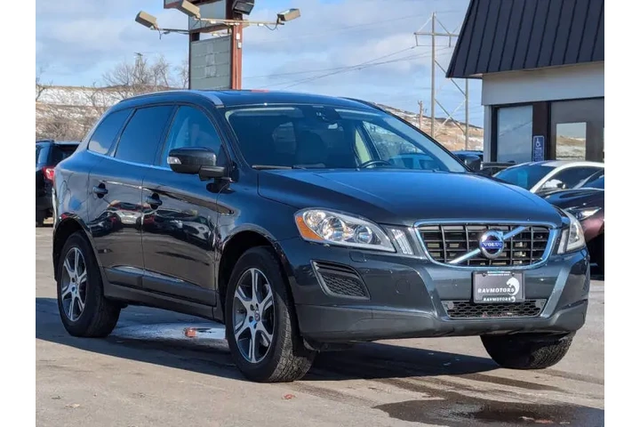 $7985 : 2013 XC60 T6 image 7