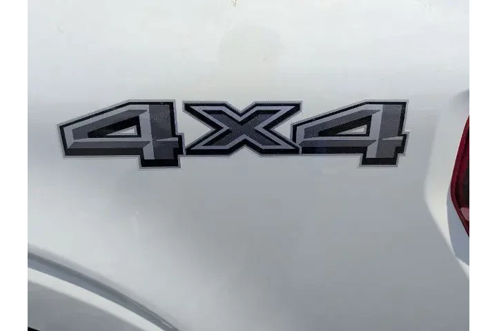 $38130 : Ford F-150 2024 4x4 XLT 4dr image 10