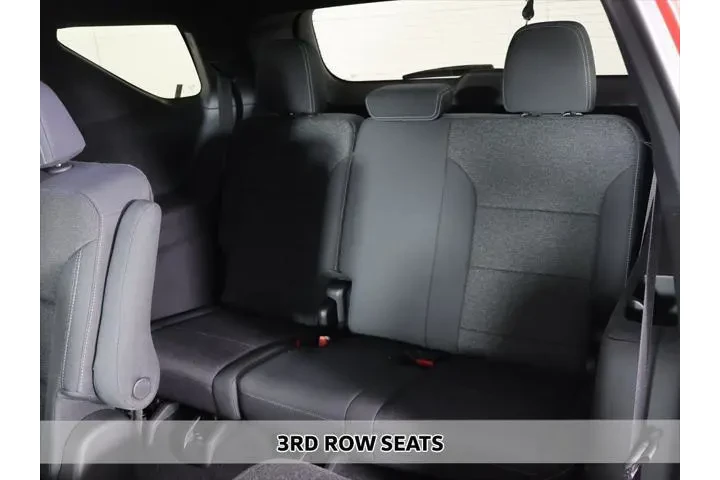 $37593 : Chevrolet Traverse 2025 4X4 image 9