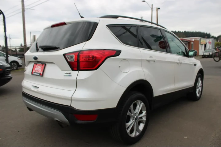 $12995 : 2019 Escape SEL 4WD image 7