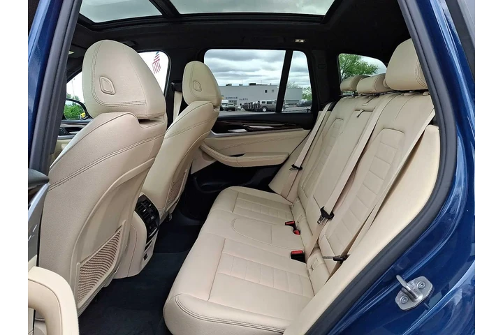 $22000 : BMW X3 2021 sDrive30i 4dr Sp image 10