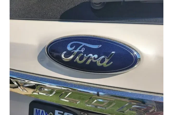 $12650 : Ford Explorer 2017 AWD XLT 4 image 7