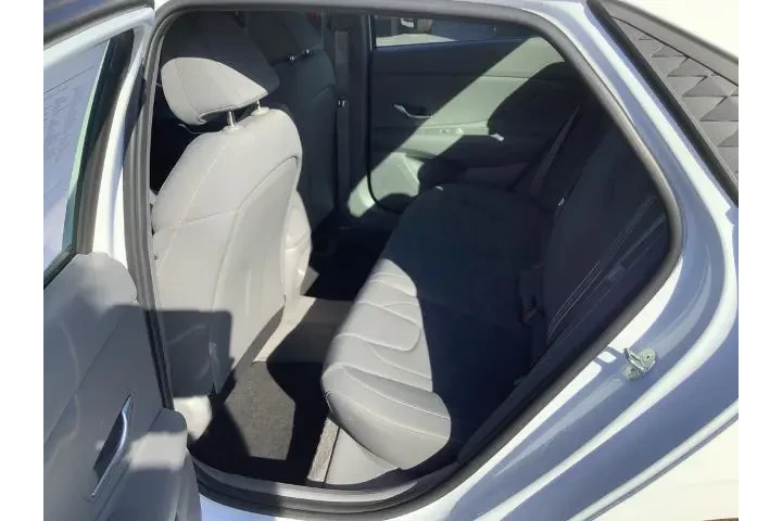 $23950 : Hyundai ELANTRA 2024 SEL 4dr image 9