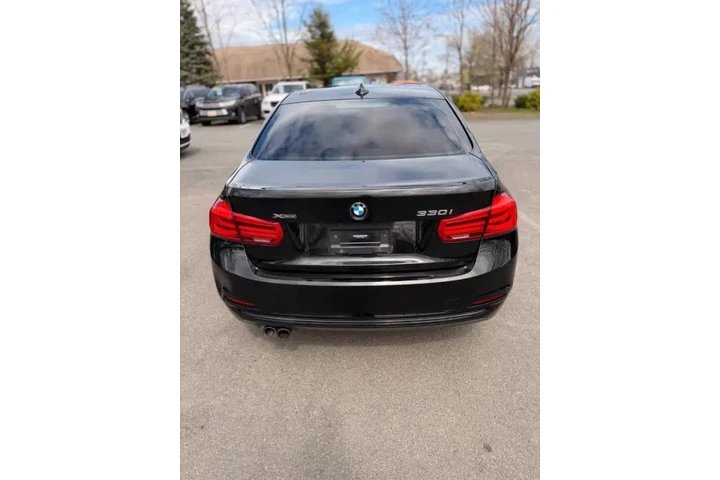 $17995 : 2018 BMW 3 Series 330i xDrive image 8