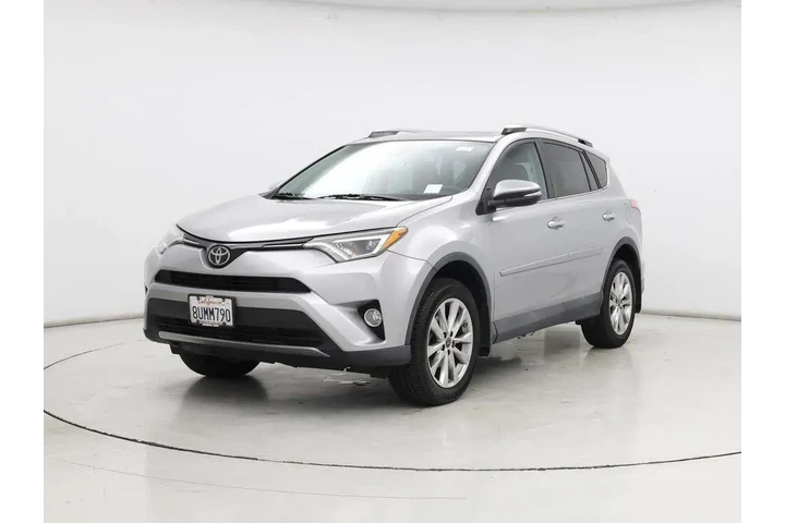 $24998 : Toyota RAV4 2018 AWD Limited image 4