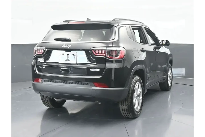 $27994 : Jeep Compass 2026 4x4 Latitu image 5