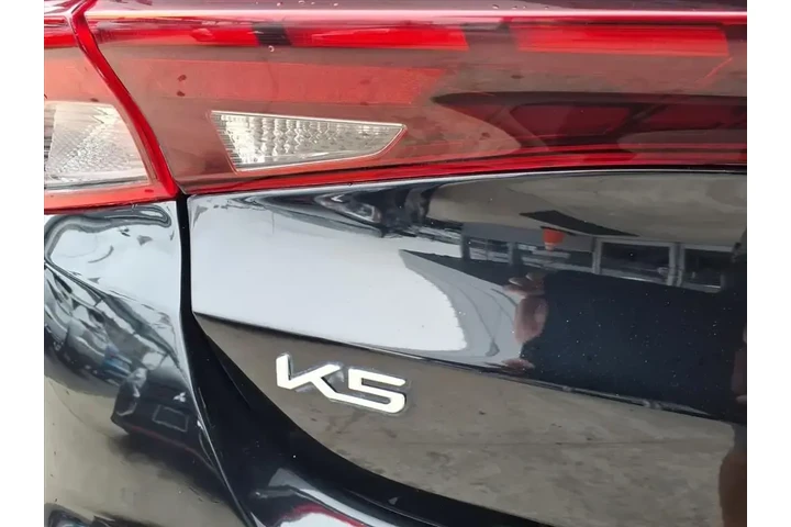 $24599 : Kia K5 2024 GT-Line 4dr Seda image 10