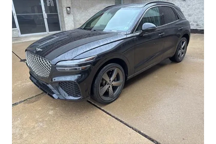 $35942 : Genesis GV70 2023 AWD 2.5T S image 1