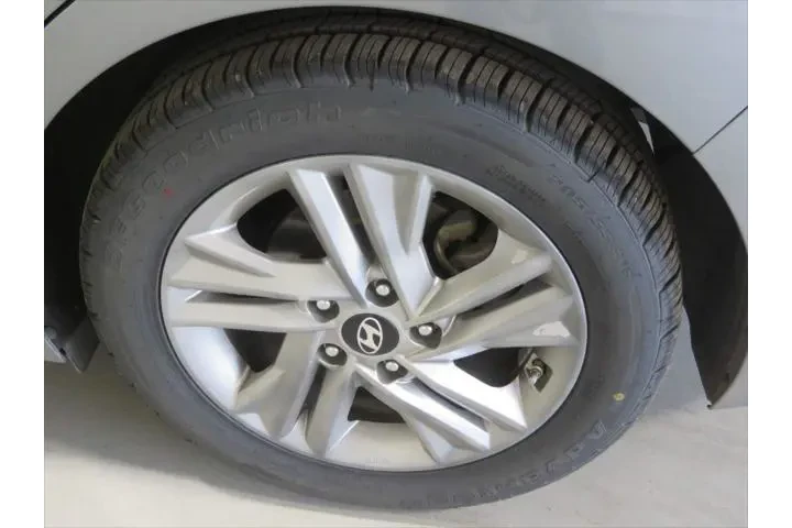 $9930 : Hyundai ELANTRA 2019 SEL 4dr image 9