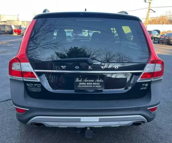 $9995 : 2015 XC70 T6 Platinum image 7