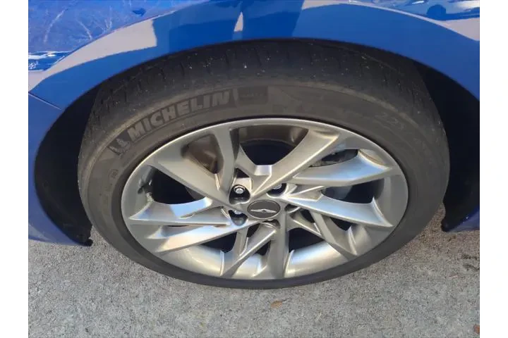 $27490 : Genesis G70 2022 2.0T 4dr Se image 8