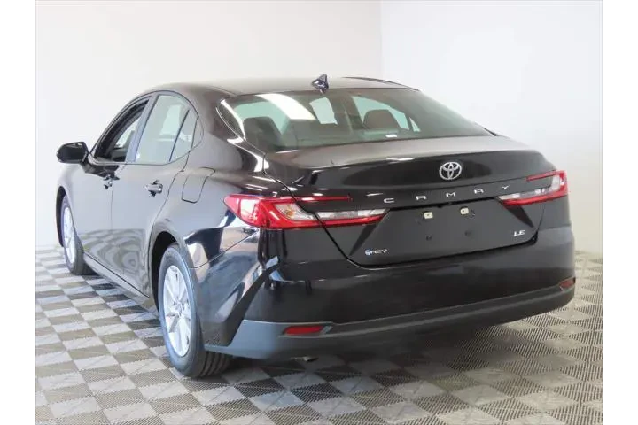 $26269 : Toyota Camry 2025 LE 4dr Sed image 4