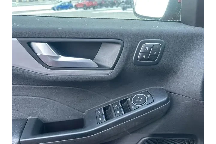 $27995 : Ford Escape 2023 AWD Platinu image 10