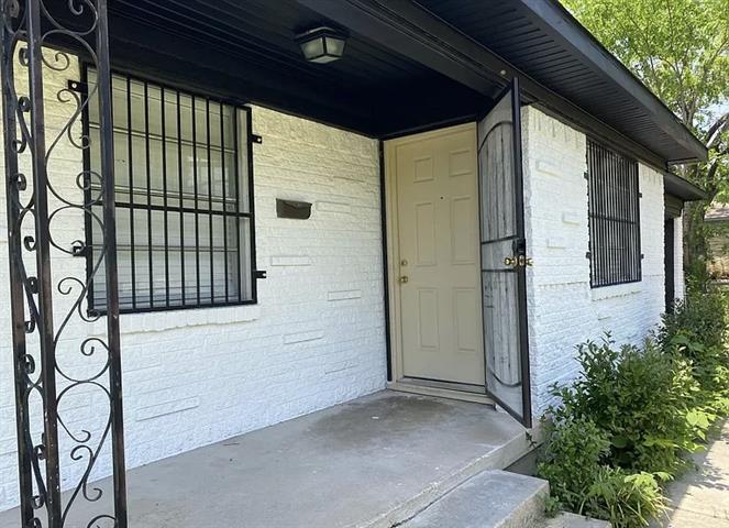 $1500 : HOUSE IN RENT IN DALLAS TX image 5