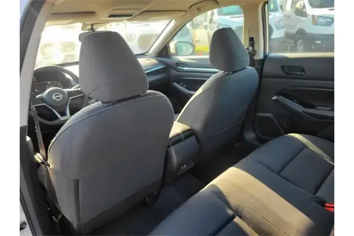 $16991 : Nissan Altima 2023 2.5 SV 4d image 10