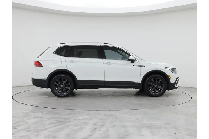 $19998 : Volkswagen Tiguan 2022 SE 4d image 7