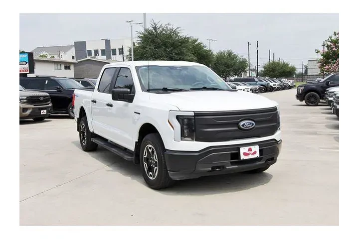 $39500 : Ford F-150 Lightning 2023 AW image 6