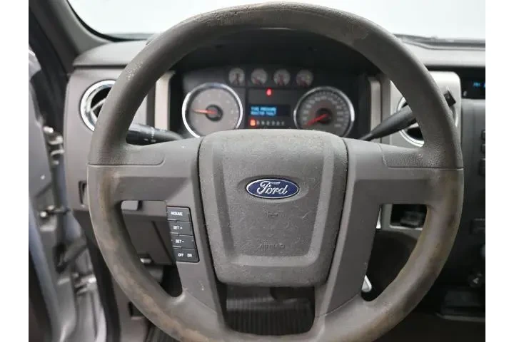 $12998 : Ford F-150 2009 4x2 XL 4dr S image 9