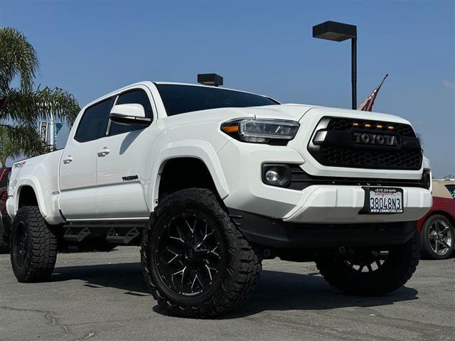 $44995 : 2022 Tacoma 4WD image 2