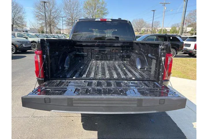 $39905 : Ford F-150 2024 4x4 STX 4dr image 7