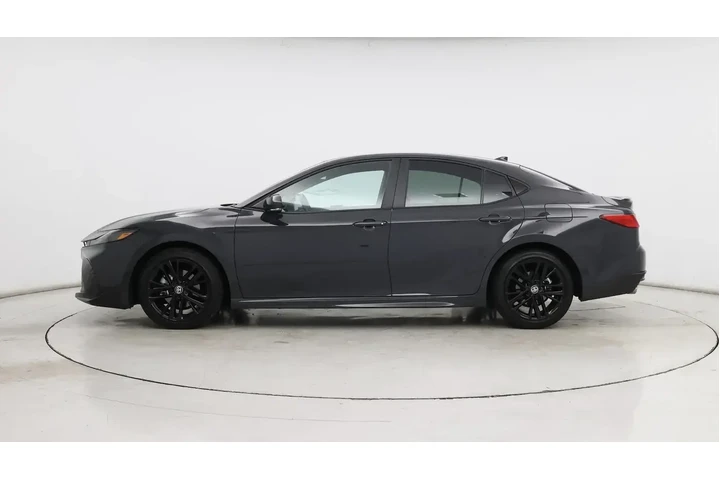 $32998 : Toyota Camry 2026 Nightshade image 3