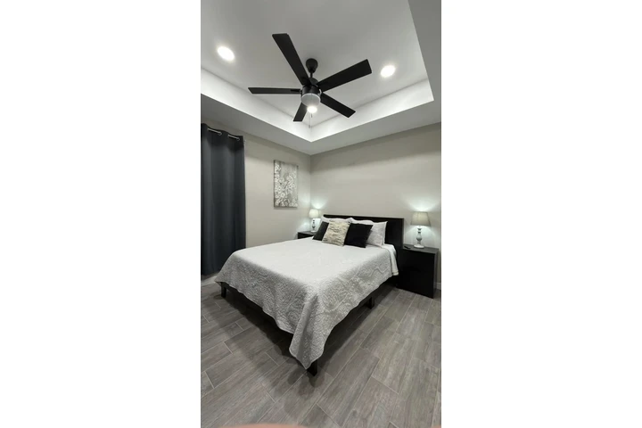 $500 : Cuarto Privado Huntington Park image 1