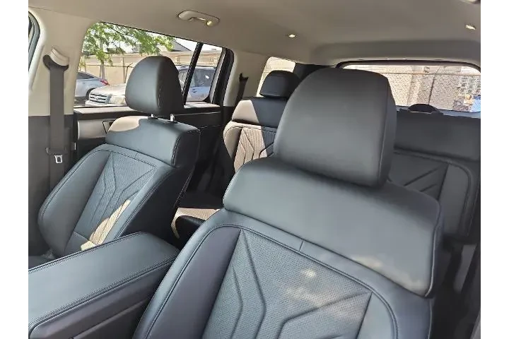 $29900 : Hyundai SANTA FE 2025 SEL 4d image 8
