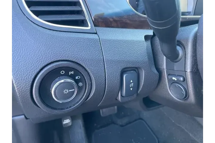 Ford Taurus 2015 Limited 4dr image 6