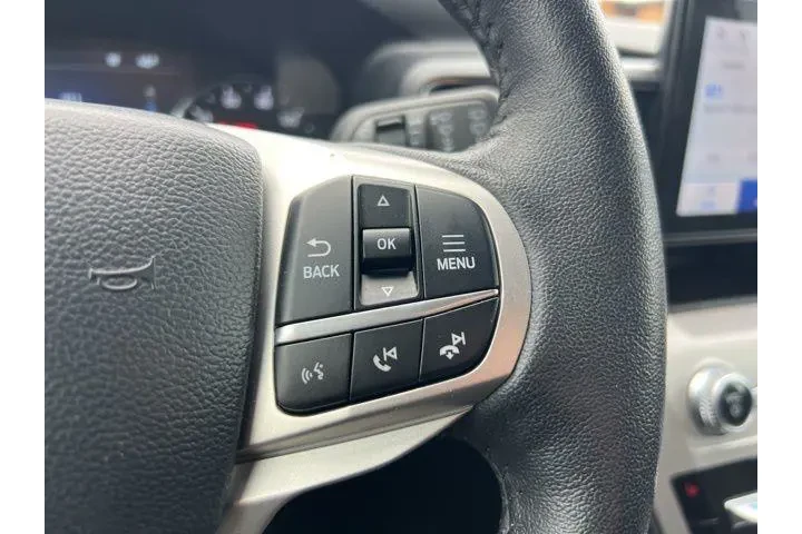 $32999 : Ford Explorer 2024 AWD XLT 4 image 10