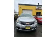 $10999 : 2017 Traverse LT thumbnail