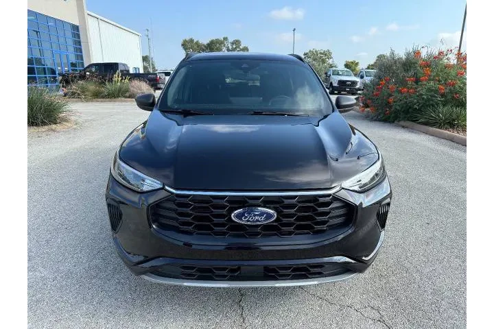 $22981 : Ford Escape 2024 ST-Line 4dr image 8