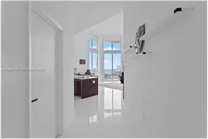 $4200 : Rental property with 2 bedro image 1