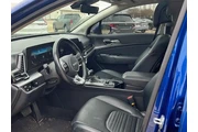 $27885 : Kia Sportage 2023 AWD SX-Pre thumbnail
