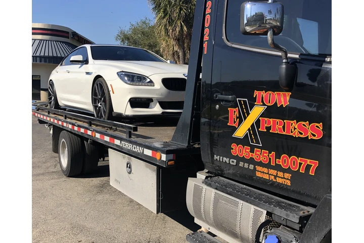 SERVICIO DE GRÚA 24/7 MIAMI image 3