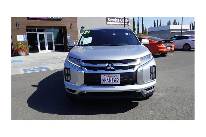 $15984 : 2021 Outlander Sport LE Sport image 3