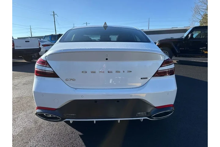 $37777 : Genesis G70 2024 3.3T Sport image 6
