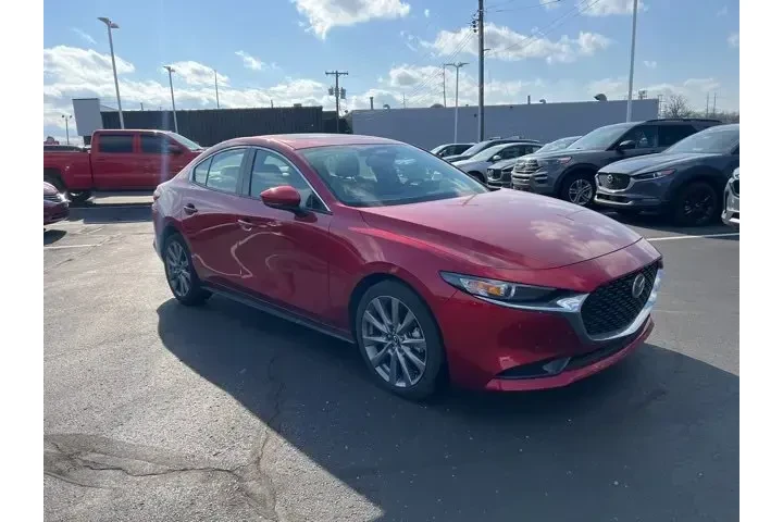 $25980 : Mazda Mazda3 Sedan 2025 2.5 image 1