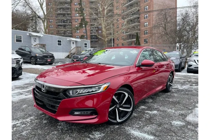 $2500 : Get this 2019 Honda Accord Spo image 2