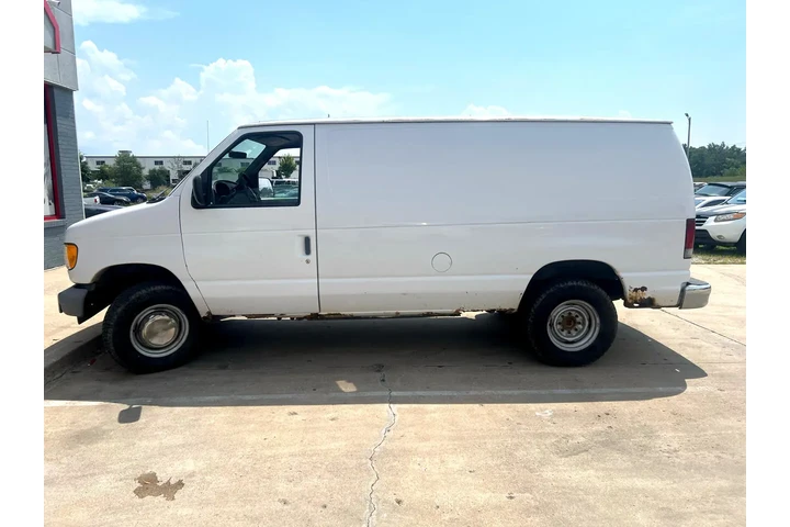 $5999 : 2002 Econoline E250 image 4