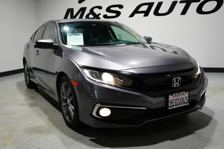 $18050 : 2021 Civic Sedan image 5